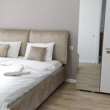 Ferienwohnung New Point By Avalon Lemberg Zimmer foto