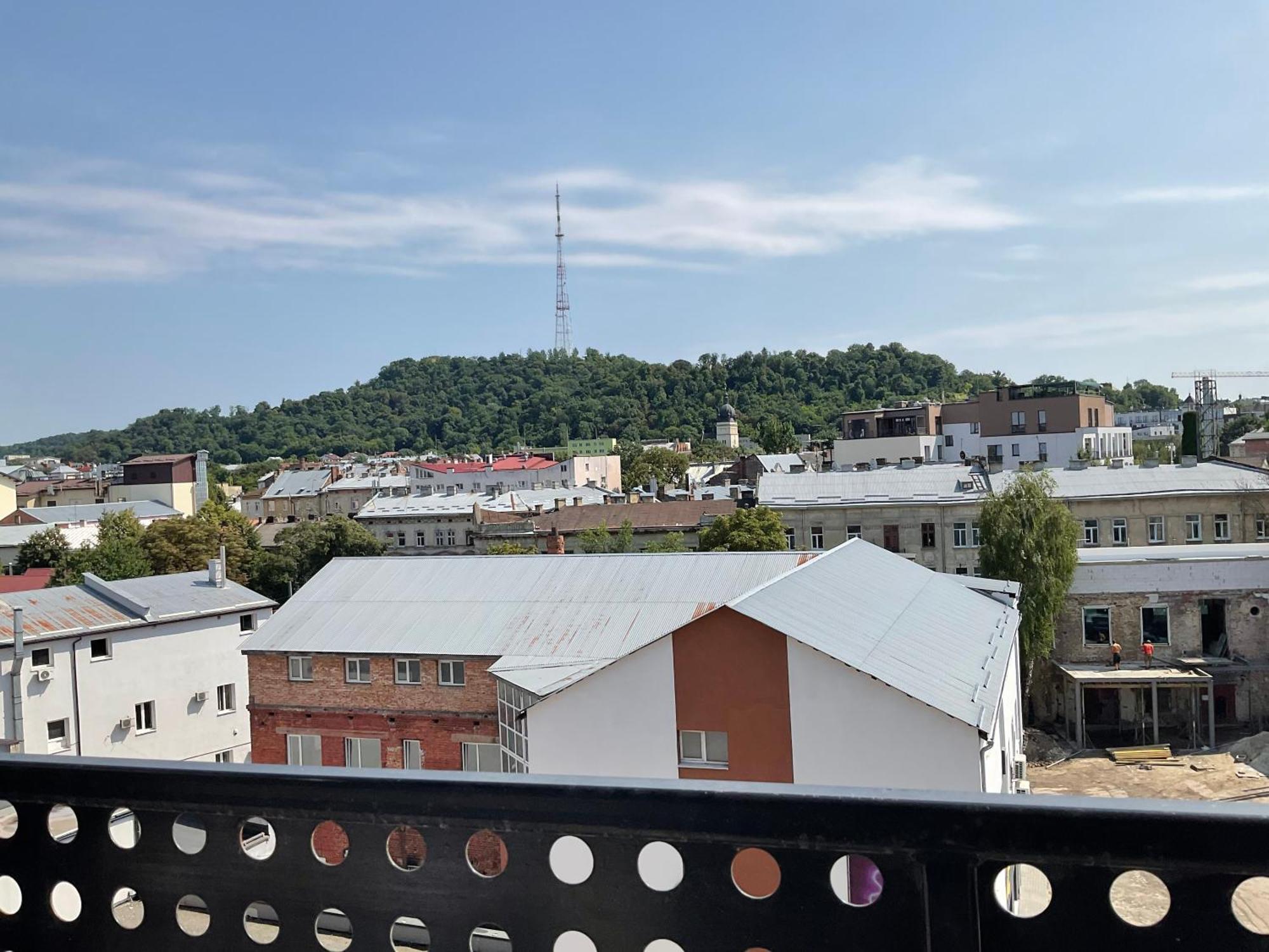 New Point By Avalon Apartment
